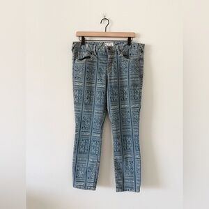 Free People Patterned Low Rise Skinny Jeans in Blue and White Pattern Size 31